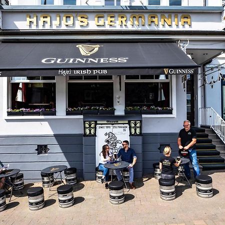Hajo'S Germania Lodge & Irish Pub Ruedesheim am Rhein Exterior photo